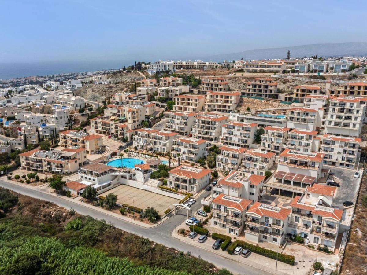 Wellclub - Wellness Family Experience Paphos Exterior foto