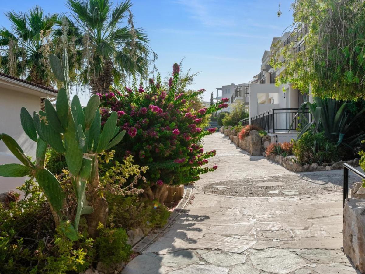 Wellclub - Wellness Family Experience Paphos Exterior foto